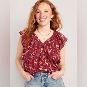 Old Navy Flutter-Sleeve V-Neck Swing Blouse Red Floral M NWT